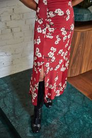 VESTIDO VERMELHO ENERGIA ESTAMPA CEREJEIRAS