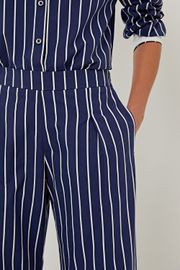CALÇA LISTRADA ICÔNICA MARINHO