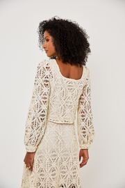 BLUSA LILLET CROCHET BORDADO