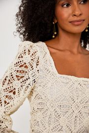 BLUSA LILLET CROCHET BORDADO