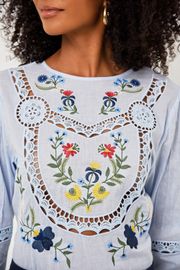 BLUSA KIM CAMBRAIA BORDADA