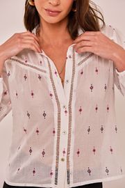 CAMISA NANDA ESTAMPADO MINI PRINT