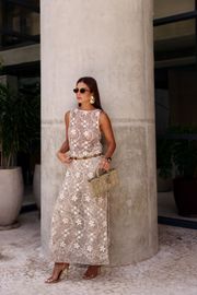 VESTIDO ONDAS TELA BORDADA