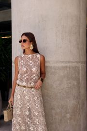 VESTIDO ONDAS TELA BORDADA