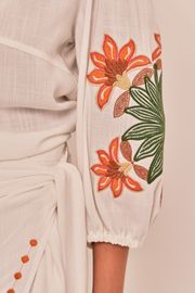 BLUSA MIRANDA OFF WHITE BORDADA