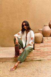 BLUSA MIRANDA OFF WHITE BORDADA