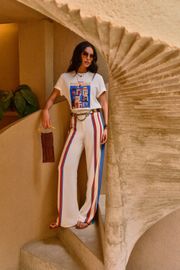 CAMISETA ROSALÍA ESTAMPADA