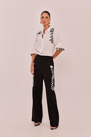 CAMISA SARDENHA OFF WHITE COM BORDADO