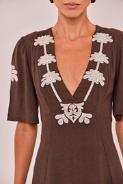 VESTIDO RAMONA CAMBRAIA DE LINHO COM BORDADO