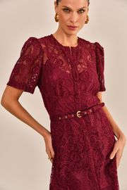VESTIDO AMALIA EM RENDA