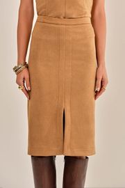 SAIA CATARINA SUEDE CÁQUI