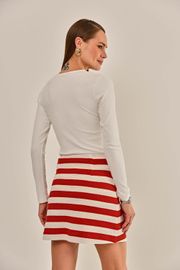 SHORTS SAIA DENISE MALHA LISTRADA
