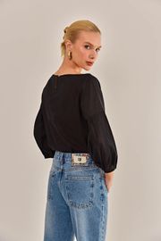 BLUSA VIRNA BORDADA