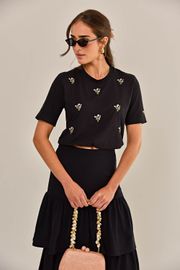 CAMISETA BEATRIZ BORDADA