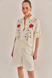 CAMISA YOLANDA COM BORDADO