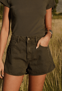 Foto do produto Short Mom Contour Verde Coco