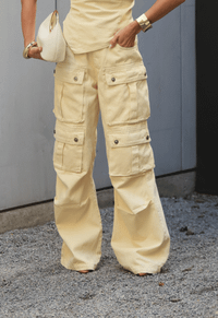 Foto do produto Calça Cargo Utility Amarelo