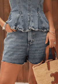 Foto do produto Short Mom Barra a Fio Dirty Wash