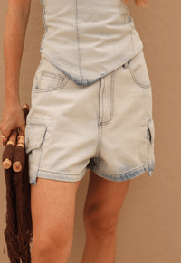 Foto do produto Short Cargo Utility Dirty Wash Claro