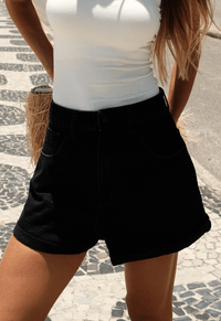 Foto do produto Short Mom Barra Virada Black