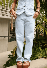 Foto do produto Calça Reta Essentials Claro