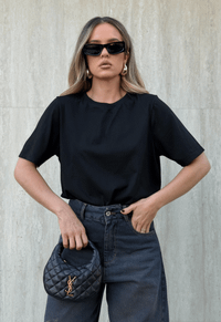 Foto do produto T-shirt Essentials Preta