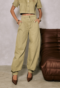 Foto do produto Calça Aladim Margot Folha Seca