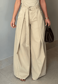 Foto do produto Calça Pantalona Monaco Bege Claro