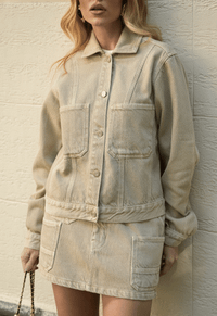 Foto do produto Jaqueta Cropped Legacy Bege Claro