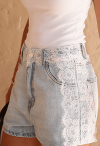 Foto do produto Short Baggy Bastille Fleur Claro