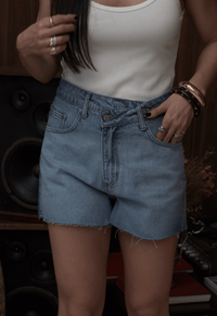Foto do produto Short Mom Twist Claro