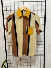 Foto do produto Camisa Listrada Mostarda