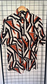 Foto do produto Camisa Geométrica Laranja