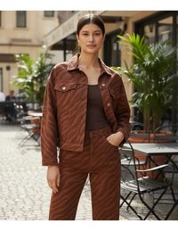 Foto do produto Jaqueta Feminina Ampla Em Sarja Estampada