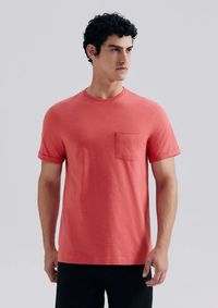 Foto do produto Camiseta Masculina Comfort Com Bolso Em Malha Flamê