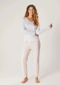 Foto do produto Pijama Feminino Longo Decote V