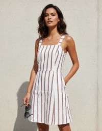Foto do produto Vestido Básico Curto Em Linho 