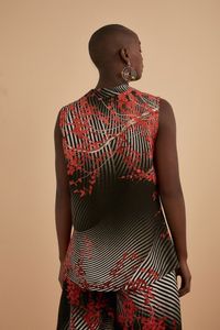 Blusa Decote V C/Detalhe Cordão De São Francisco
