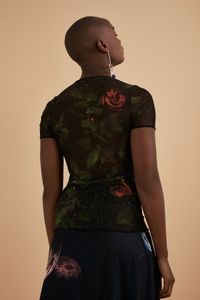 Blusa Tule Segunda Pele Rosas Galaxia