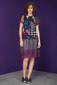 Blusa Tule Gravatinha Floral Xadrez