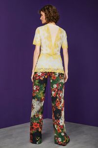 Blusa Tule Sobreposição Renda Amarela