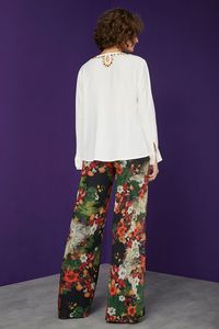Bata Off-White Bordada