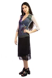 Blusa Tule Transpassada Gola Padre Rosas