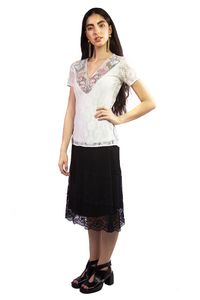 Blusa Renda Branca Aplique Flores E Pássaro
