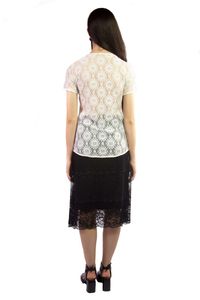 Blusa Renda Branca Aplique Flores E Pássaro