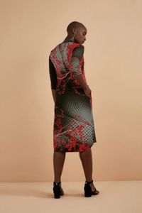 Vestido Malha Decote Redondo C/Bolso Floresta Verm. Listras