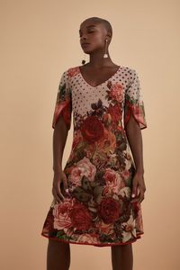 Vestido Tule Manga Morcego