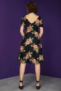 Vestido Renda Bordada