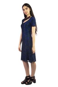 Vestido Renda Azul Detalhe Gota Nas Costas