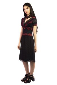 Vestido Renda Preto Modelo Decote V